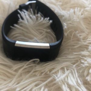 Fitbit charge 2 works used maybe three times
